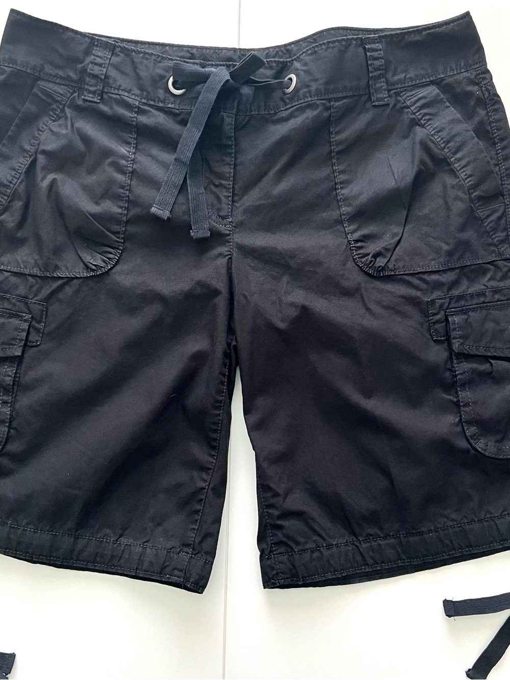 Ann Taylor Loft Women’s Black Cargo Drawstring Shorts Size 10